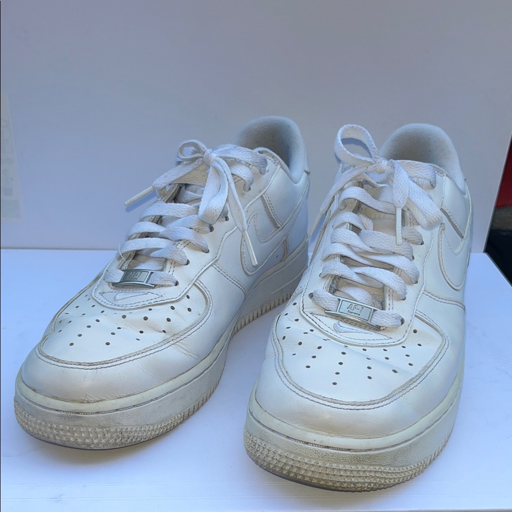 Classic White Athletic Shoes for Men